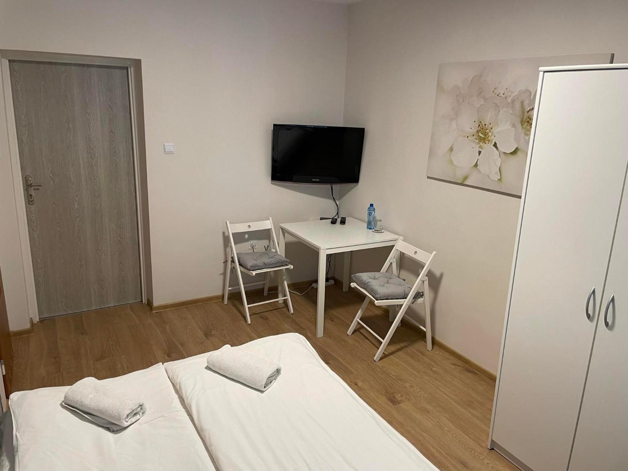 Mozaikowy Piec Daire Ślesin Dış mekan fotoğraf